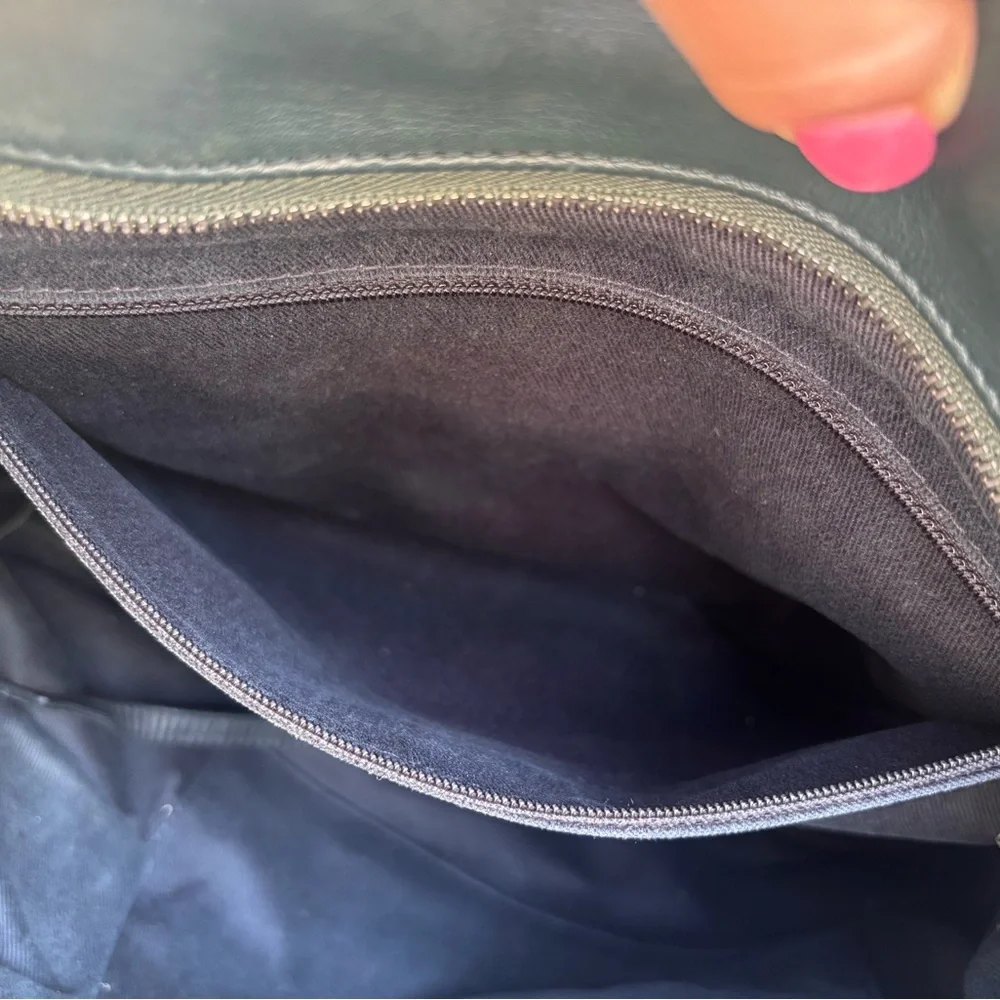 Authentic CHANEL in the mix iridescent khaki green tote 2011 winter collection
